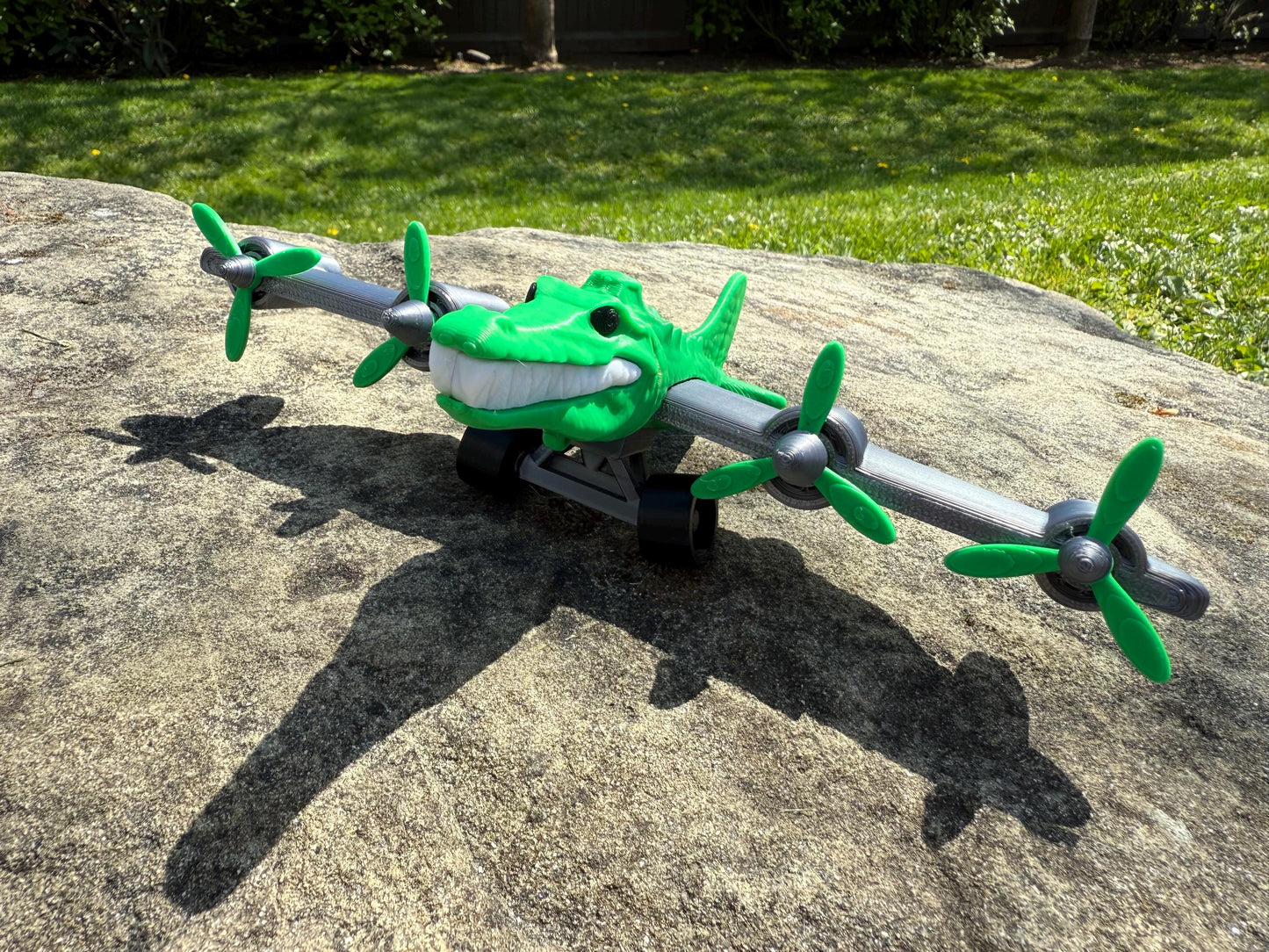 Bombardino Cocodrilo Bomber Plane toy 3D Printed Viral Figure Funny Animal Aircraft with Bomb DropToy Viral Meme Figure 