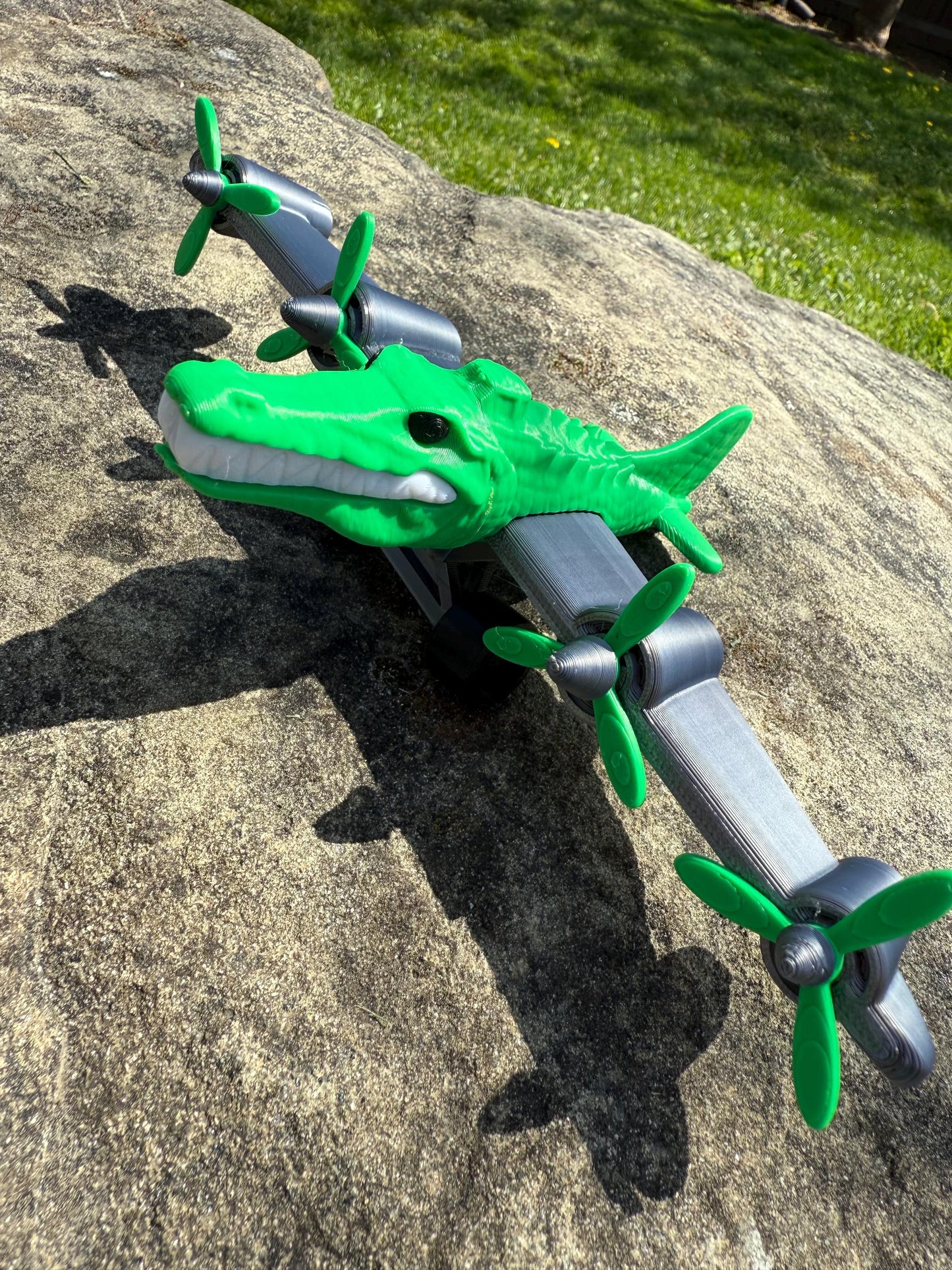 Bombardino Cocodrilo Bomber Plane toy 3D Printed Viral Figure Funny Animal Aircraft with Bomb DropToy Viral Meme Figure TikTok Trend croco