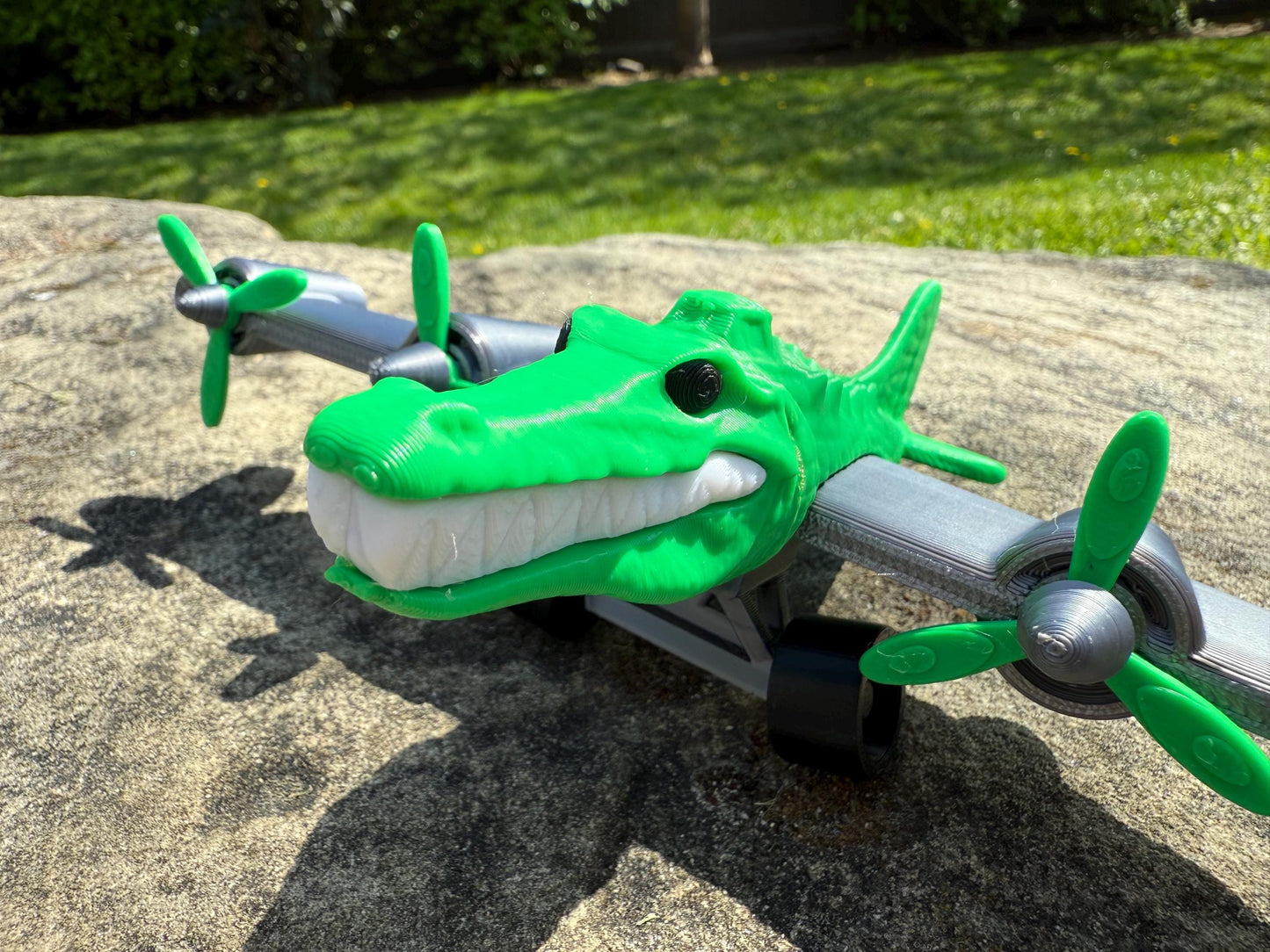 Bombardino Cocodrilo Bomber Plane toy 3D Printed Viral Figure Funny Animal Aircraft with Bomb DropToy Viral Meme Figure TikTok Trend croco