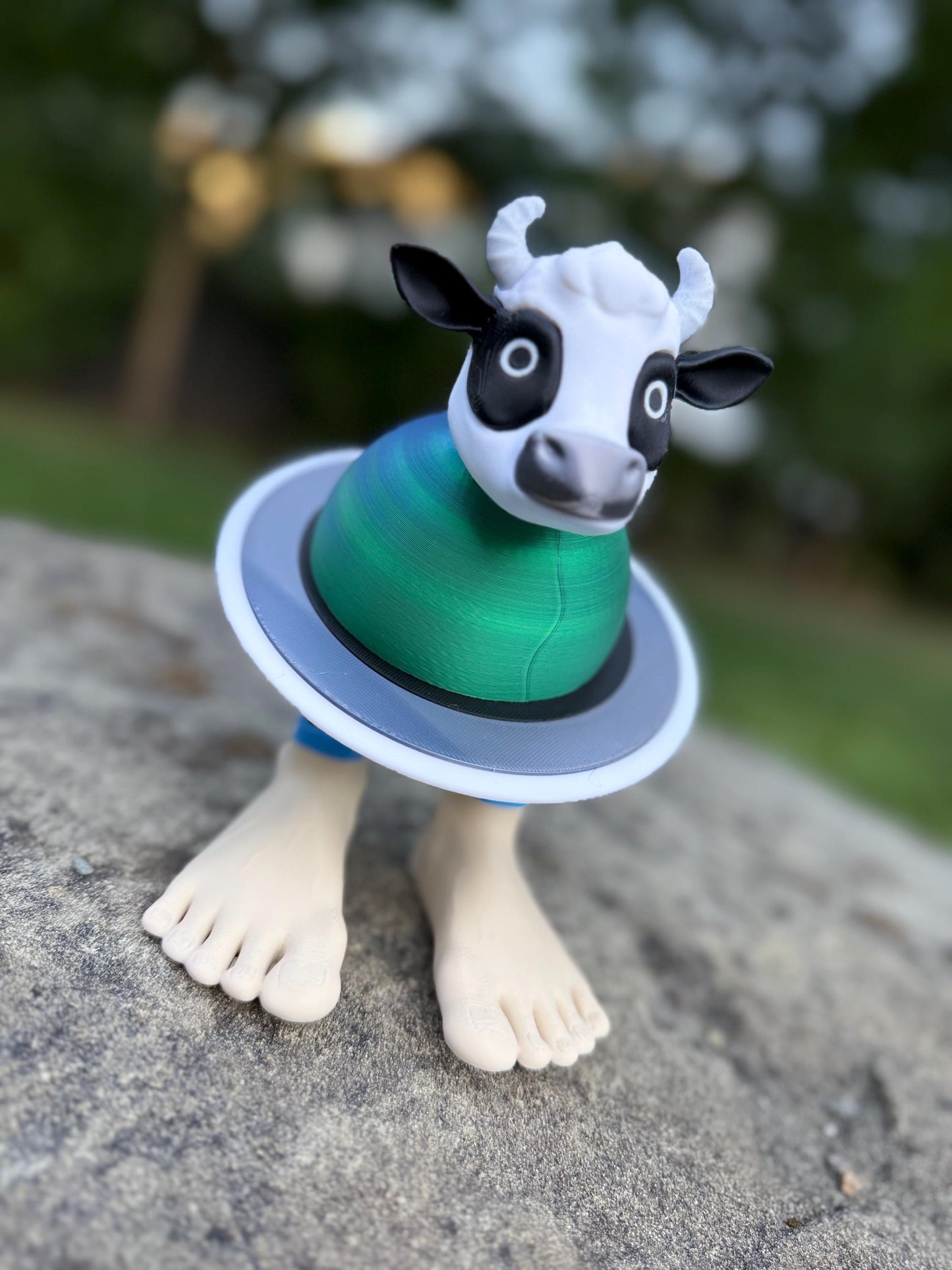 Vaca Saturno Saturnita Toy Funny gift cow Figure Viral TikTok Trend Collectible Desktop Gift for Meme Lovers Gen Z gift Italian Brainrot